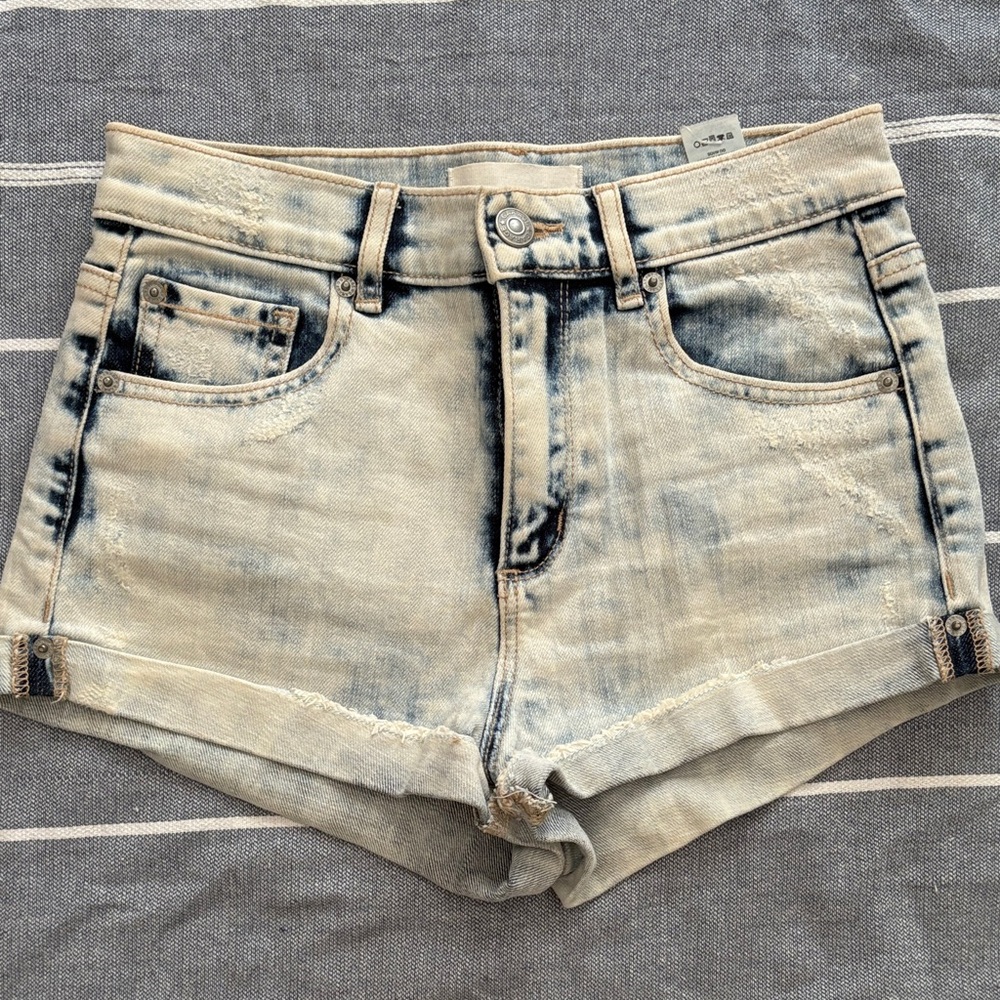Garage Light Wash Jean Shorts